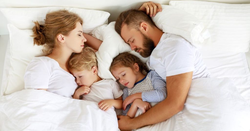 Family sleeping together on the healthiest mattress in South Africa.
